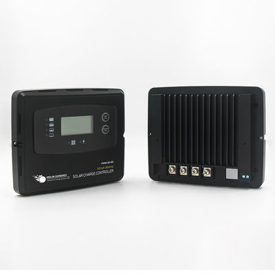 Contrôleur de charge solaire numérique de 30 ampères PWM pour batteries Lifepo4 avec BMS Wake Up