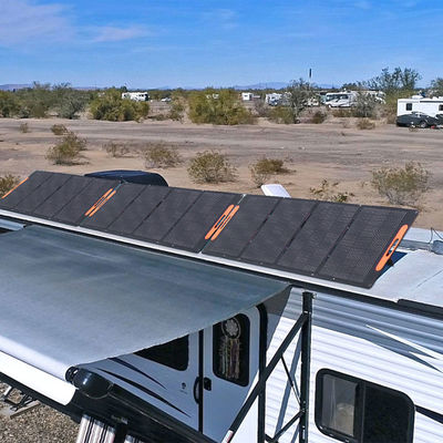 Kit de panneaux solaires pliables portables 300W avec revêtement avant ETFE et format plié compact 812x608mm