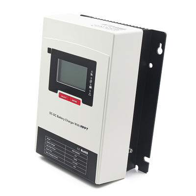 Bon prix Chargeur de batterie de voiture 12Vdc DC 30A avec contrôleur solaire MPPT IP32 en ligne