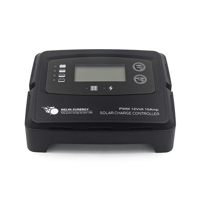 Régulateur de charge solaire imperméable à l'eau IP67 15A PWM Pour les systèmes solaires 12V 24V